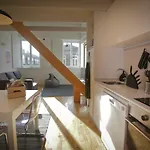Moon House-santa Catarina Daire