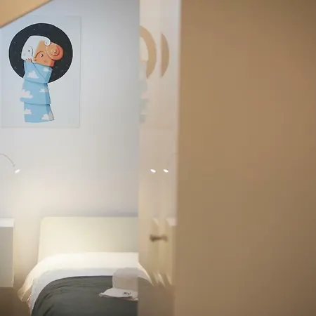 Apartment Moon House-santa Catarina Porto
