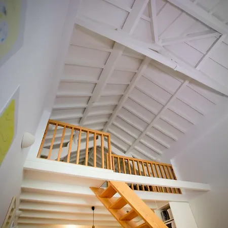 Moon House-santa Catarina * Порту