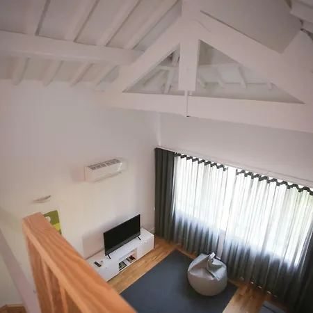 Moon House-santa Catarina ポルト